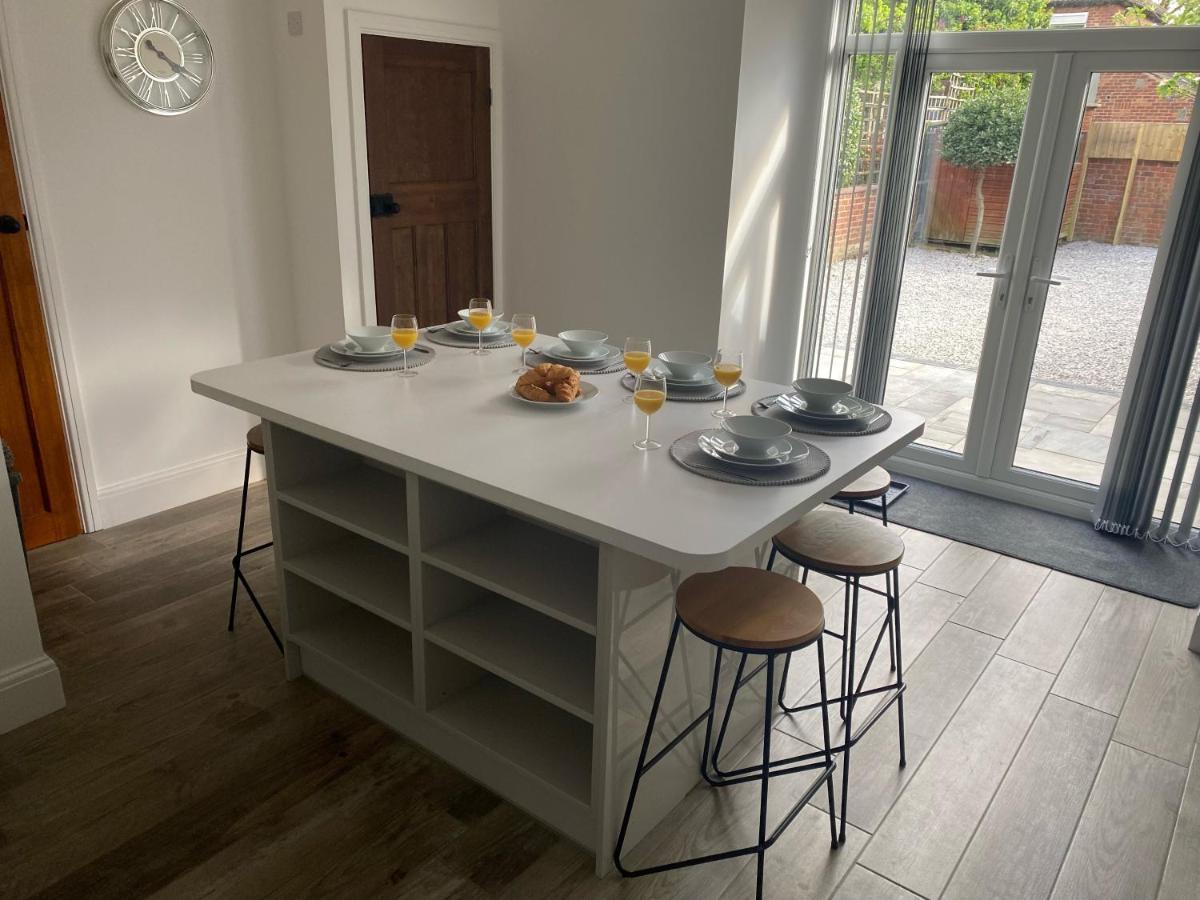 Bessie House 3Bed Sd With Parking Racecourse Goffs Eco Power Stadium A1 M18 M1 M62 Doncaster Bagian luar foto